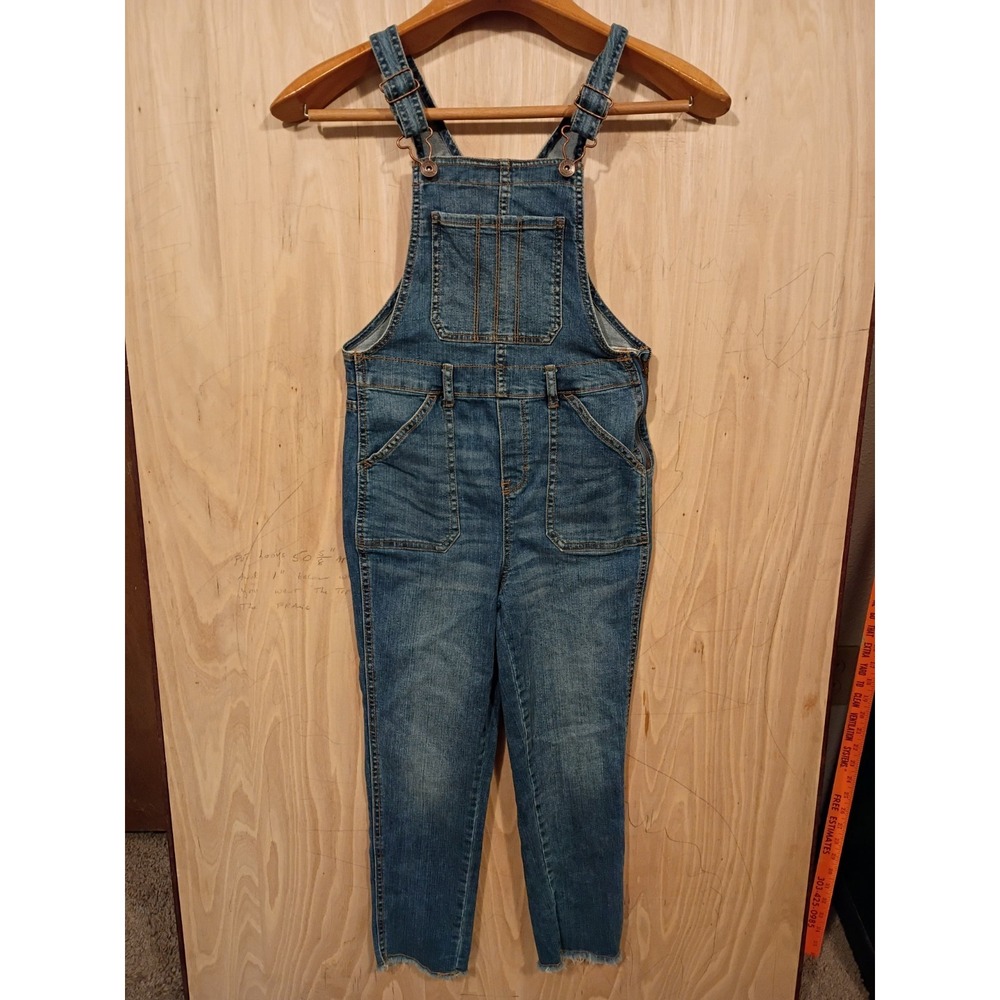 Oshkosh B'Gosh Girls Denim Overall Size 10/10a. Adjustable Straps.